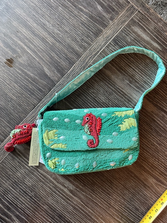 Handbags - NWT Viral Seahorse Beaded Purse